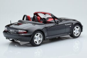 BMW Z3 M E36/7 Roadster Čierny Otto 1:18 OT1016 Živica – obrázok 2 z 5