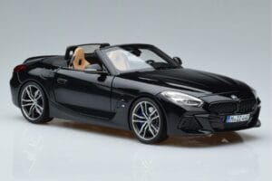 BMW Z4 G29 Čierny Metalíza Norev 1:18 183272 Kov – obrázok 5 z 7