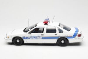 Chevrolet Caprice Sebring Polícia UT Models 1:18 21029 Kov – obrázok 3 z 6