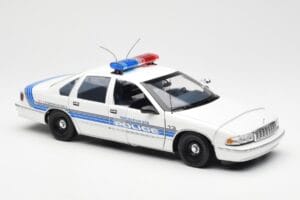 Chevrolet Caprice Sebring Polícia UT Models 1:18 21029 Kov – obrázok 4 z 6