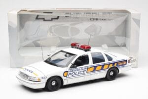 Chevrolet Caprice Watkins Glen Polícia UT Models 1:18 21028 Kov – obrázok 6 z 6