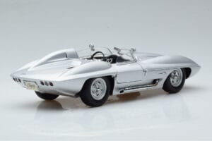 Chevrolet Corvette C1 Stingray Concept AUTOart 1:18 71000 Kov – obrázok 3 z 8