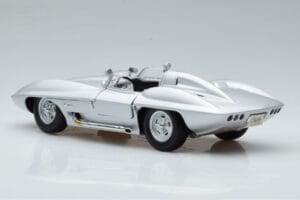 Chevrolet Corvette C1 Stingray Concept AUTOart 1:18 71000 Kov – obrázok 7 z 8
