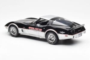 Chevrolet Corvette C3 Pace Car Indianapolis 500 1978 UT Models 1:18 21070 Kov – obrázok 5 z 6