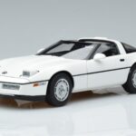 Chevrolet Corvette C4 Biely AUTOart 1:18 71243 Kov