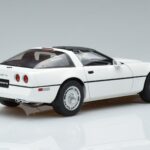Chevrolet Corvette C4 Biely AUTOart 1:18 71243 Kov - image 3 of 8