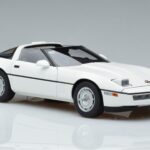 Chevrolet Corvette C4 Biely AUTOart 1:18 71243 Kov - image 6 of 8