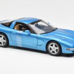 Chevrolet Corvette C5 Modrý Metalíza UT Models 1:18 - image 4 of 6