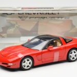 Chevrolet Corvette C5 Hardtop Červený UT Models 1:18 - image 6 of 6