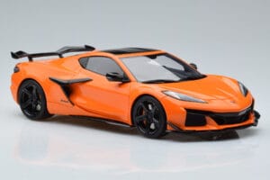 Chevrolet Corvette C8 Z06 Oranžový GT Spirit 1:18 GT417 Živica – obrázok 4 z 6