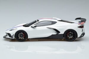 Chevrolet Hennessey Corvette C8 Arctic Biely GT Spirit 1:18 GT317 Živica – obrázok 3 z 6