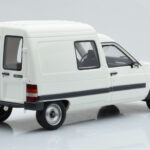 Citroen C15 D Biely Otto 1:18 - image 2 of 6