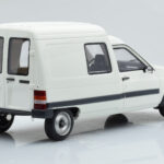 Citroen C15 E Biely Otto 1:18 - image 2 of 6