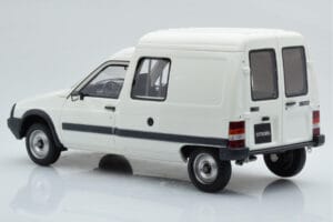 Citroen C15 E Biely Otto 1:18 OT956B Živica – obrázok 4 z 6
