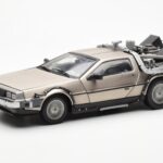 DeLorean DMC-12 Time Machine Back to the Future Strieborný Sun Star 1:18