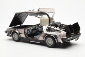 DeLorean DMC-12 Time Machine Back to the Future Strieborný Sun Star 1:18 2711 Kov – obrázok 7 z 8