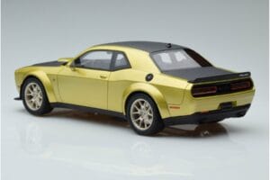 Dodge Challenger R/T Scat Pack Widebody 50. Výročie GT Spirit 1:18 GT411 Živica – obrázok 5 z 6