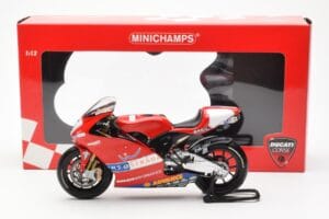 Ducati Desmosedici MotoGP Prova 2002 Minichamps 1:12 122020099 Kov – obrázok 4 z 4