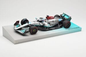 Mercedes AMG Petronas W13 E Performance #63 G. Russell Brazilian GP 1st Win 2022 Minichamps 1:18 113222163 Živica – obrázok 2 z 4