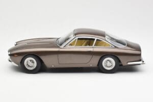 Ferrari 250 GT Lusso Hnedý Metalíza KK-Scale 1:18 181023 Kov – obrázok 3 z 6