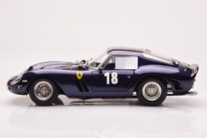 Ferrari 250 GTO Monterey Historic Races Laguna Seca 2004 CMC 1:18 M-255 Kov – obrázok 3 z 7