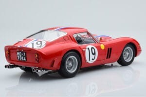 Ferrari 250 GTO #19 24 Hours of Le Mans 1962 Kyosho 1:18 08438A Kov – obrázok 3 z 10