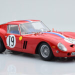 Ferrari 250 GTO #19 24 Hours of Le Mans 1962 Kyosho 1:18 - image 6 of 10