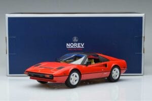 Ferrari 308 GTS Magnum P.I. Norev 1:18 187930 Kov – obrázok 6 z 6