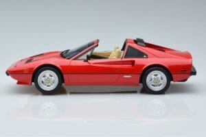 Ferrari 308 GTS QV Magnum PI GT Spirit 1:18 GT368 Živica – obrázok 3 z 6