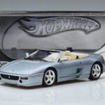 Ferrari F355 Spider Hot Wheels 1:18 23907 Kov - image 7 of 7