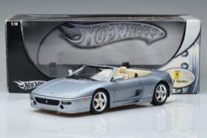 Ferrari F355 Spider Hot Wheels 1:18 23907 Kov – obrázok 7 z 7