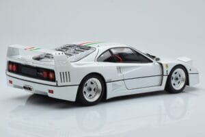 Ferrari F40 Perleťová Biela Italy Kyosho 1:18 08416PWT-G Kov – obrázok 3 z 8