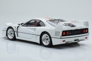 Ferrari F40 Perleťová Biela Italy Kyosho 1:18 08416PWT-G Kov – obrázok 7 z 8