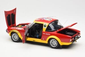 Fiat 124 Abarth #3 Barbasio / Sodano East African Safari Rally 1974 Sun Star 1:18 4952 Kov – obrázok 5 z 8