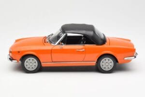 Fiat 124 BS Oranžový Sun Star 1:18 4906 Kov – obrázok 4 z 8