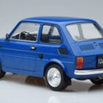 Fiat 126P Modrý MCG 1:18 MCG18324 Kov - image 5 of 6