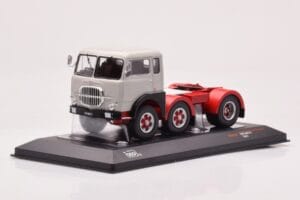 Fiat 690 T1 Biely IXO 1:43 TR176 Kov – obrázok 3 z 4