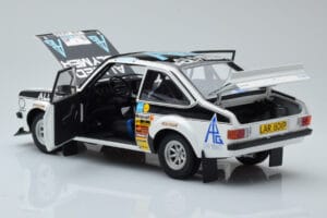 Ford Escort RS 1800 Allied Polymer #1 T. Makinen / H. Liddon Winner RAC Rally 1975 Minichamps 1:18 100758401 Kov – obrázok 5 z 8