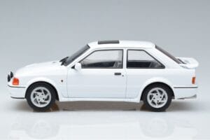 Ford Escort Mk4 RS Turbo S Biely MCG 1:18 MCG18271 Kov – obrázok 3 z 6