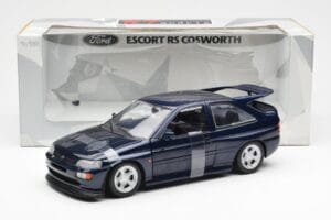 Ford Escort RS Cosworth Modrý Metallic UT Models 1:18 180082101-R1 Kov – obrázok 2 z 6