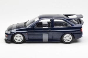 Ford Escort RS Cosworth Modrý Metallic UT Models 1:18 180082101-R1 Kov – obrázok 3 z 6