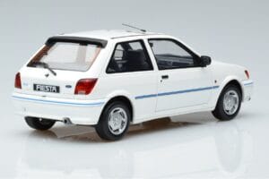 Ford Fiesta Mk3 XR2i Otto 1:18 OT967 Živica – obrázok 2 z 6