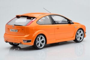 Ford Focus Mk2 ST 2.5 Electric Oranžový Otto 1:18 OT961 Živica – obrázok 2 z 6