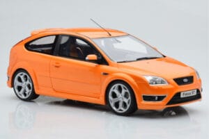 Ford Focus Mk2 ST 2.5 Electric Oranžový Otto 1:18 OT961 Živica – obrázok 4 z 6