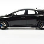 Ford Focus RS Mk3 Čierny Otto 1:18 - image 3 of 8