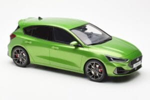 Ford Focus Mk5 ST Phase 2 Mean Zelený Otto 1:18 OT450 Živica – obrázok 4 z 6