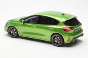 Ford Focus Mk5 ST Phase 2 Mean Zelený Otto 1:18 OT450 Živica – obrázok 5 z 6