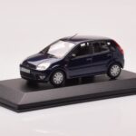 Ford Fusion Modrý Minichamps 1:43 - image 2 of 4