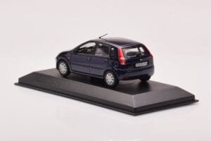 Ford Fusion Modrý Minichamps 1:43 403082205 Kov – obrázok 3 z 4