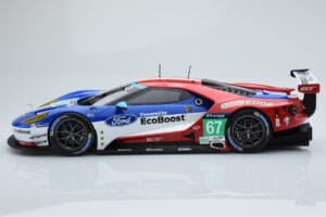 Ford GT Chip Ganassi Racing UK #67 M. Franchitti / A. Priaulx / H. Tincknell 24 Hours of Le Mans 2016 Minichamps 1:18 1551686 – obrázok 3 z 6